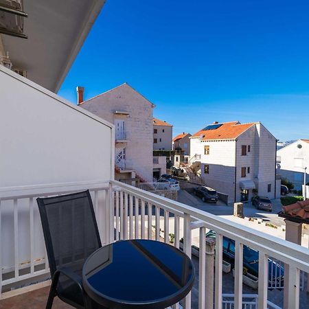 Apartments Senjo - Studio Apartment With Balcony With Side Sea View Apartman 4 تْسافتات المظهر الخارجي الصورة