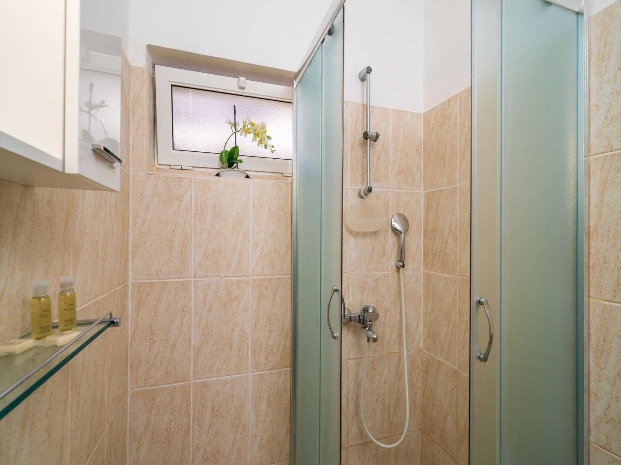 Apartments Senjo - Studio Apartment With Balcony With Side Sea View Apartman 4 تْسافتات المظهر الخارجي الصورة
